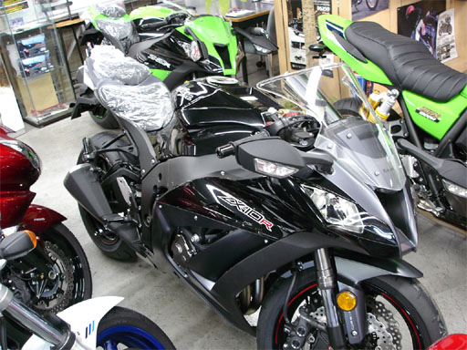 2012モデルZX-10Rフルパワー オーストラリア仕様2台入荷