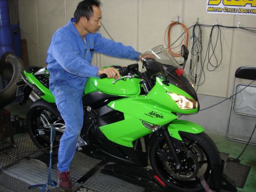 s_Ninja400Rdyno1.jpg