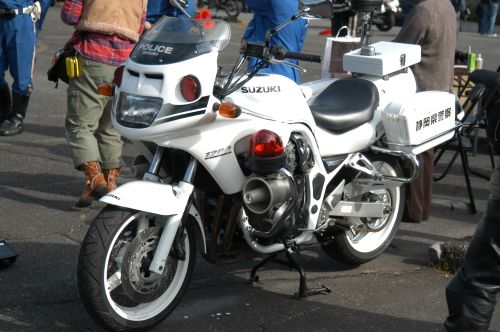 s_policebike.jpg