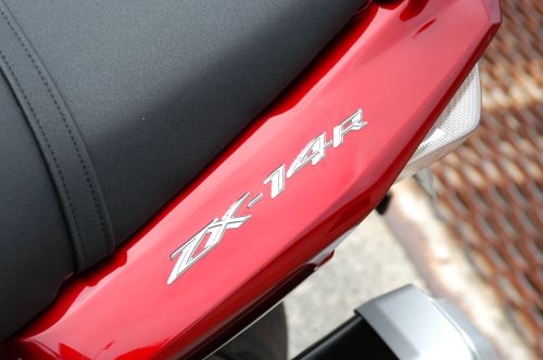 ZX-14R ABS キャンディーワインレッド ペイント完了そして納車
