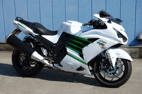 s_zx14rwht1.jpg